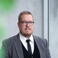 E-mail e número de telefone de Miikka Marttila