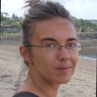 Céline Moniez Email