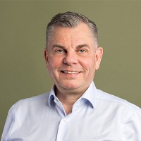 Andreas Traut Email