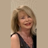 Saks Fifth Avenue Employee Deb McGinnis's profile photo