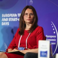 Agata de Ru Email & Phone Number
