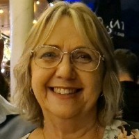 Bev Holmes Email