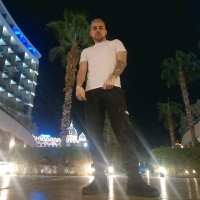 Reviveaphone Employee Younes Rastgarmanesh's profile photo