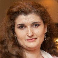 EY Employee Roxana S's profile photo