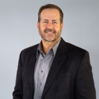 E-mail e número de telefone de Dave Stearns