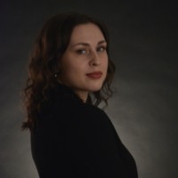 Maira Rezina Email