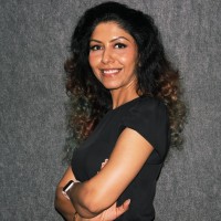 Email e telefono di Aarti Srivastava