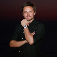 Pierre Leibundgut Email & Phone Number