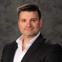 Derek Holzhauser Email
