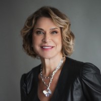 Saint Paul Escola de Negócios Employee Ana Zamper's profile photo