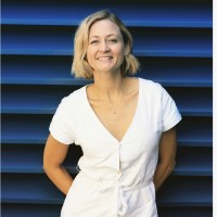My Mirror - Online Psychology Employee Kate Robertson's profile photo