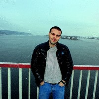 Deep Learning Community Employee Edward Perrin's profile photo