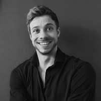 Thomas Ambaum Email