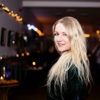 Katarzyna Łoś Email
