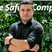 André William Silva Email & Phone Number