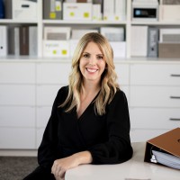 Edge Interior Design Employee Kari Bennett's profile photo