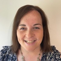 Lowri Thomas Email