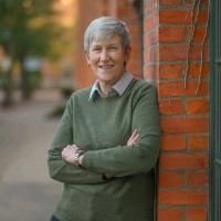 Stephanie Nesbitt Email & Phone Number