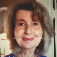 London & Country Mortgages Employee Sue Humphreys's profile photo