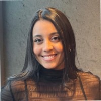 Amanda Oliveira Email