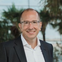 Hugo de Los Santos Email & Phone Number