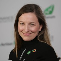 Iolanda Bond Email & Phone Number