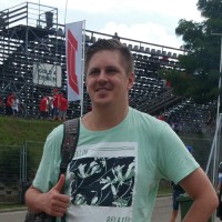 Lowe & Fletcher UK Employee Pawel Tomaszek's profile photo