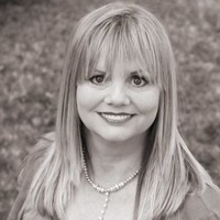 ReeceNichols Real Estate Employee Karie Parsons's profile photo