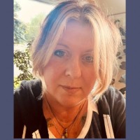 Lynda Tompkins