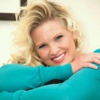 Stephanie Smeltzer Email & Phone Number