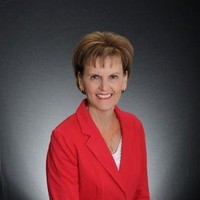 RE/MAX All Stars Realty Employee Laura Arnold's profile photo