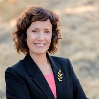 E-mail e número de telefone de Barbara Darrow-Blake