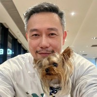 Facebook Employee Oliver X.'s profile photo