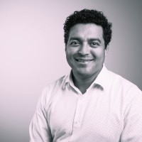 Miguel Flores Rubio Email