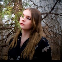 Shae Murphy Email & Phone Number