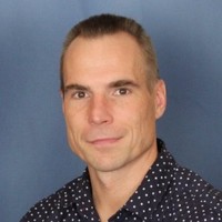 Radoslaw Porwich Email