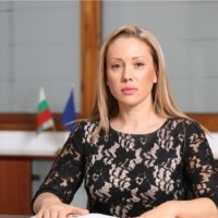 MetLife Employee Desislava Dimitrova's profile photo