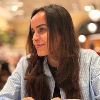 Bruna Lima Email