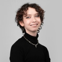 Pullman Marketing Employee Clara Singer's profile photo