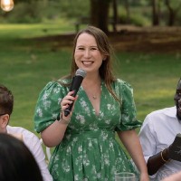 Leonie Smith Email & Phone Number