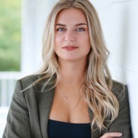 Custom Werks Graphics Employee Bri Kyzer's profile photo