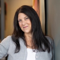 5 & Rise Marketing Group Employee Jennifer White's profile photo