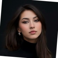 Khanum's Employee Catalina Grosu's profile photo