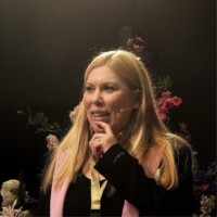Marcha van der Ouderaa Email