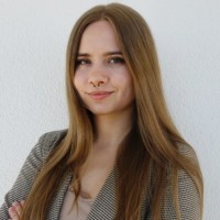 Paulina Mironiuk Email