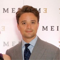 Oliver Gibson Email & Phone Number