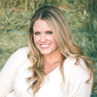 Anna Smith Email & Phone Number