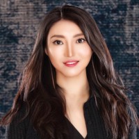 Caijing Magazine Employee Jin Yan's profile photo