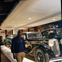 Air conditioning Employee Guylain Mbindu's profile photo