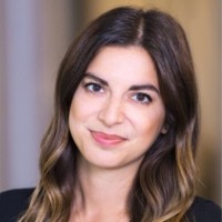 Sensor Tower Employee Julia Larosa's profile photo